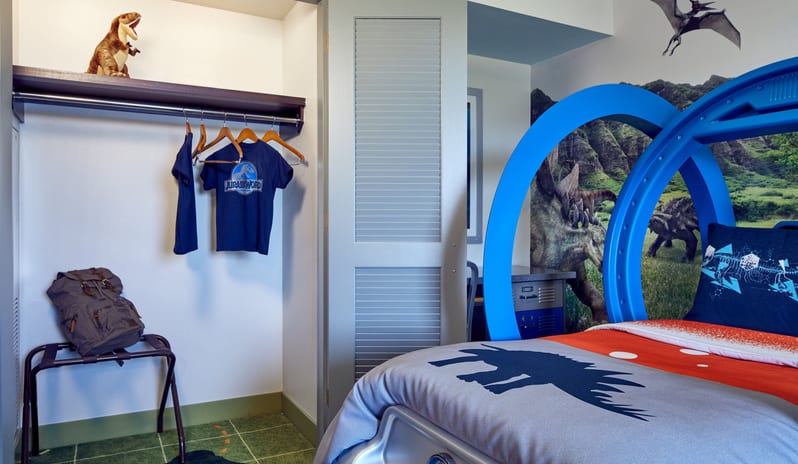 Loews Royal Pacific Universal Orlando - Kids Suites Wardrobe